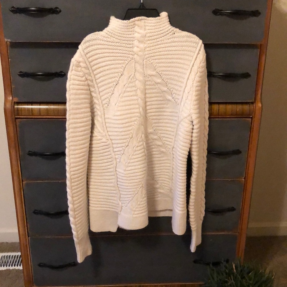 Beautiful Gap Sweater